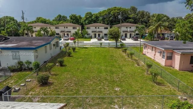 5 of 10 - 1967 Nw 52nd Street, Miami, FL