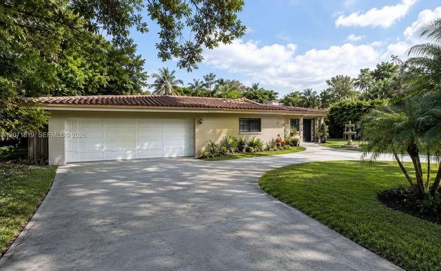 6861 Sw 69th Terrace, South Miami