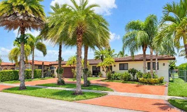4 of 28 - 14011 Sw 74th Terrace, Miami, FL