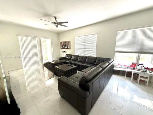 4 of 21 - 16747 Nw 10th Street, Pembroke Pines, FL