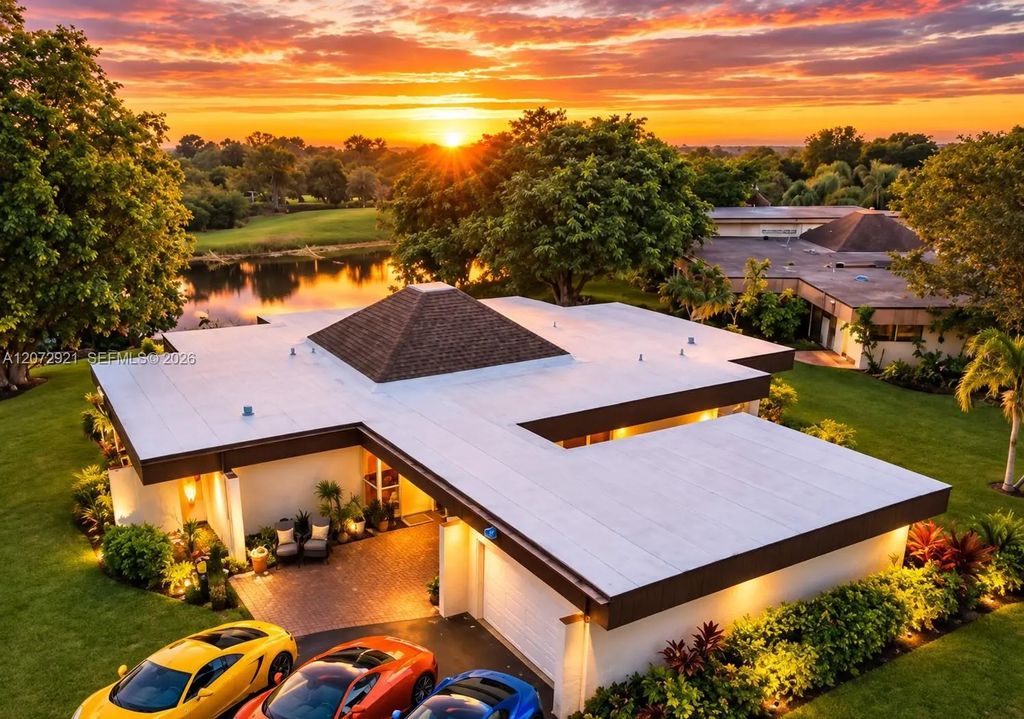 5700 White Hickory Circle, Tamarac