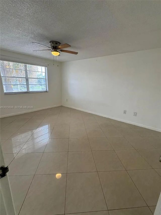 4 of 8 - 4530 Nw 79th Avenue #2d, Doral, FL