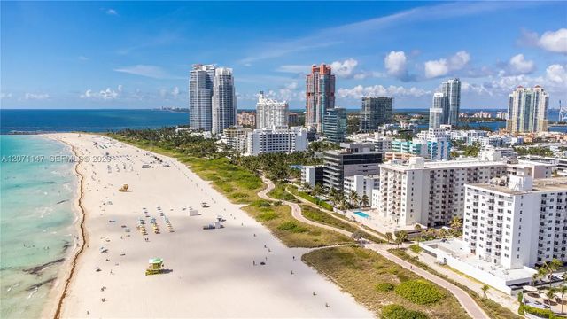 3 of 35 - 401 Ocean Drive #607, Miami Beach, FL