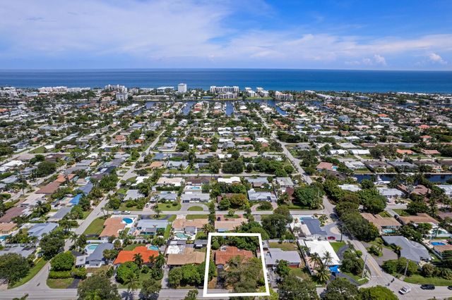 916 Se 12th Avenue, Deerfield Beach