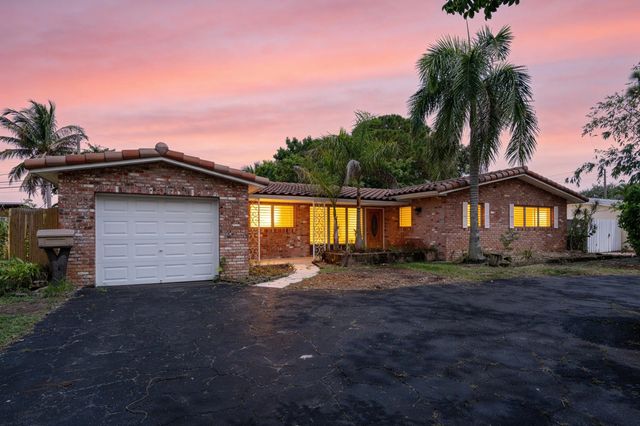 3 of 29 - 916 Se 12th Avenue, Deerfield Beach, FL