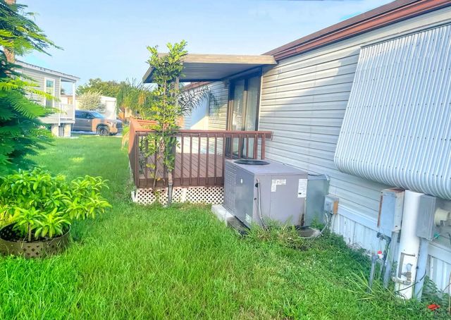 3 of 7 - 7319 43rd Way N, Riviera Beach, FL