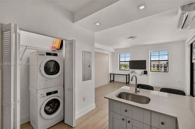 3 of 46 - 4100 Sw 64th Avenue #408, Davie, FL