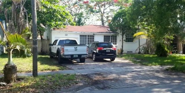 2 of 3 - 1841 Mayo Street, Hollywood, FL