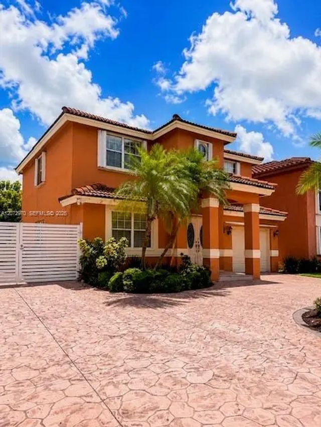 19727 Nw 84  Th Place, Hialeah