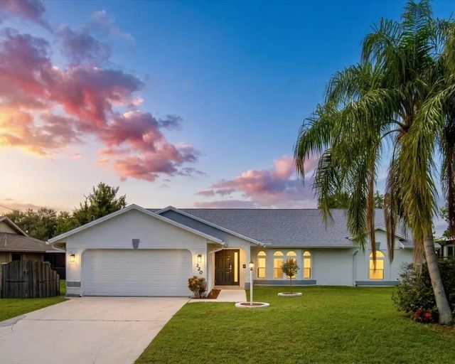 2 of 30 - 320 Ne Surfside Avenue, Port St. Lucie, FL