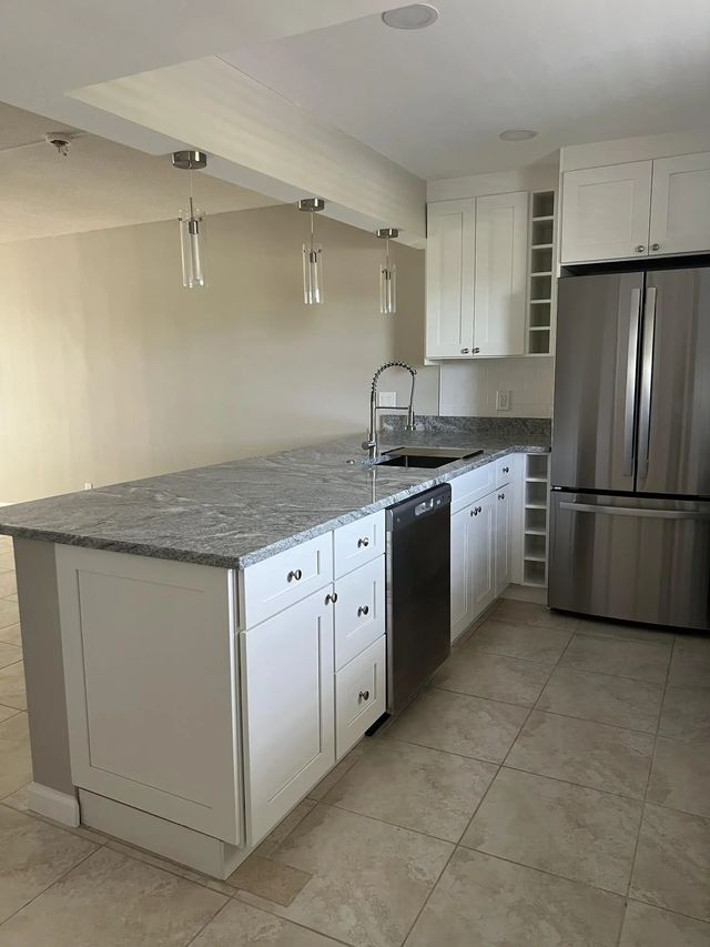 5 of 45 - 230 Ne 26th Avenue #207, Boynton Beach, FL