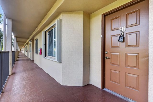 3 of 31 - 1301 Sw 142nd Avenue #214h, Pembroke Pines, FL