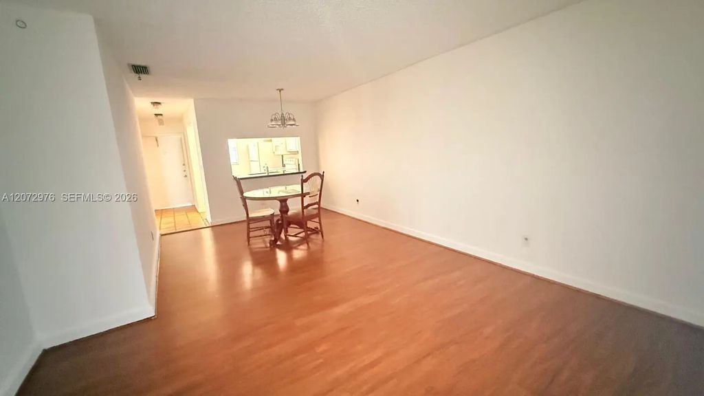 10452 Nw 10th Street #206, Pembroke Pines