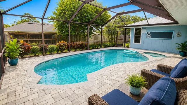 757 Se Lighthouse Avenue, Port St. Lucie