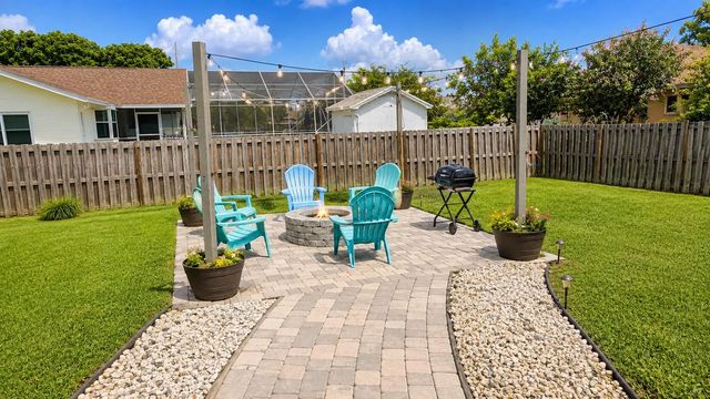 2 of 16 - 757 Se Lighthouse Avenue, Port St. Lucie, FL