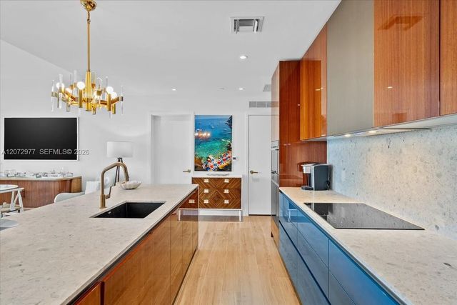 3 of 20 - 2678 Tigertail Avenue #1508, Miami, FL