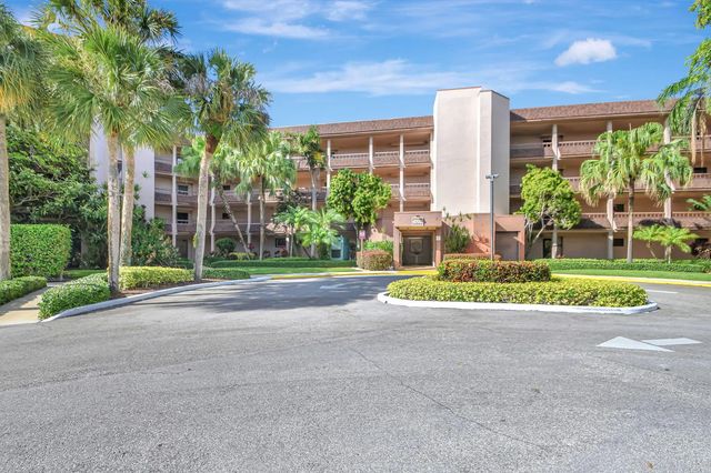 4702 Fountains Drive S #105, Lake Worth