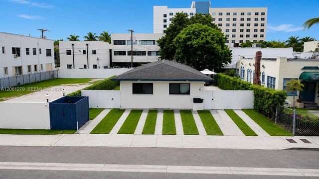 2247 Sw 9th Street, Miami