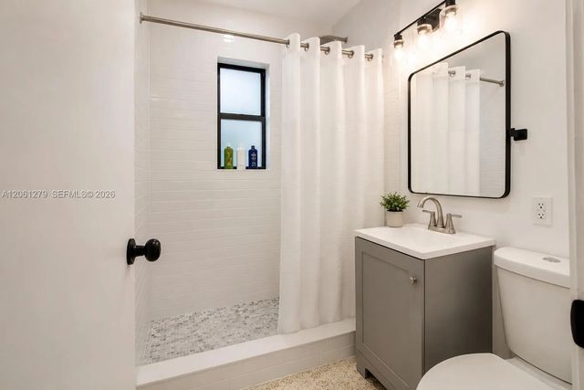 4 of 46 - 2247 Sw 9th Street, Miami, FL