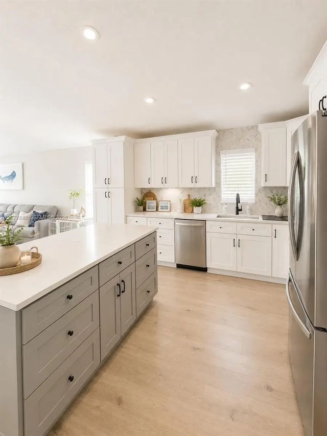 3 of 13 - 9034 Sw Caprice Circle, Stuart, FL