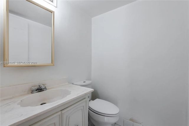 4 of 15 - 2000 Atlantic Shores Boulevard #107, Hallandale Beach, FL