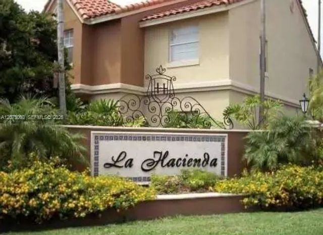 2 of 32 - 18304 Nw 68th Avenue #n, Hialeah, FL