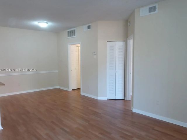 4 of 32 - 18304 Nw 68th Avenue #n, Hialeah, FL