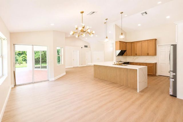 3 of 30 - 16613 61st Place N, Loxahatchee, FL