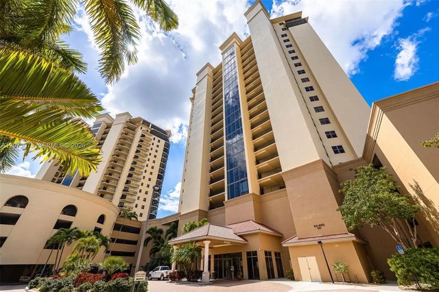 5 of 48 - 14300 Riva Del Lago Drive #2104, Fort Myers, FL