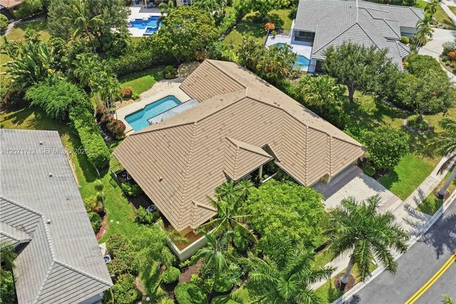 4 of 41 - 360 Ne Coconut Circle, Weston, FL