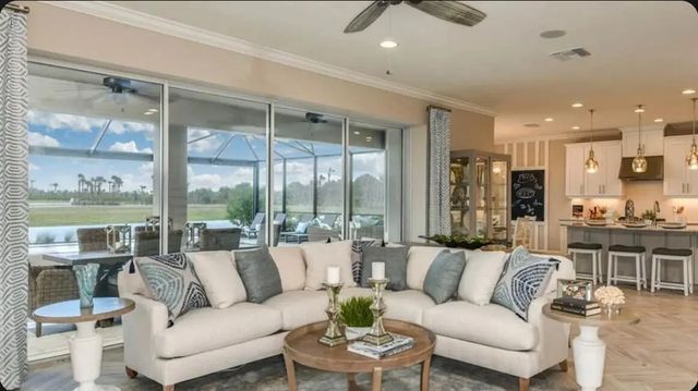 3 of 40 - 645 Se Ranch Oak Circle, Port St. Lucie, FL