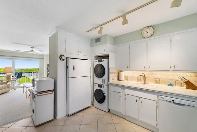4 of 51 - 33 S Ocean Avenue #206, Palm Beach Shores, FL