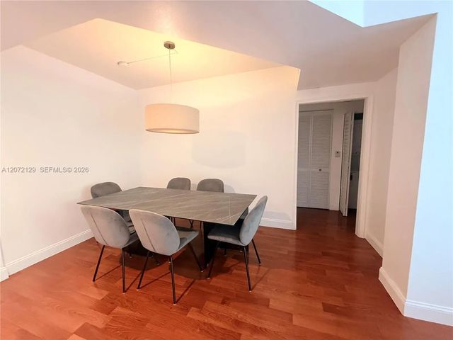 3 of 17 - 2775 Ne 187th Street #313, Aventura, FL