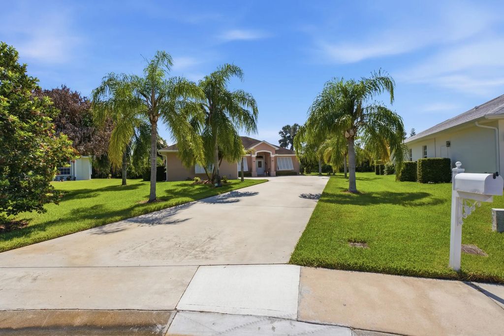 6445 36th Place, Vero Beach