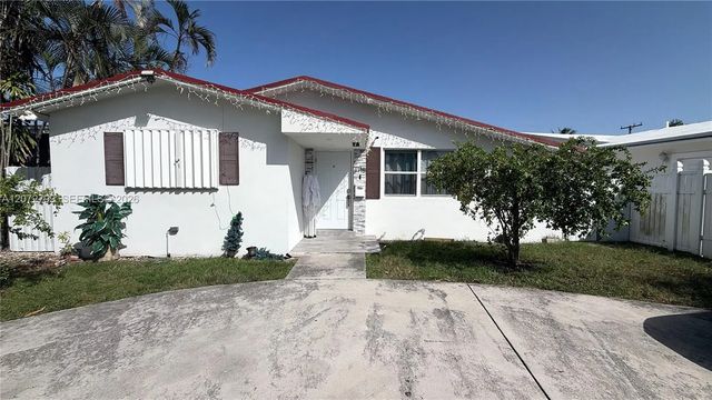 4118 N Circle Drive, Hollywood