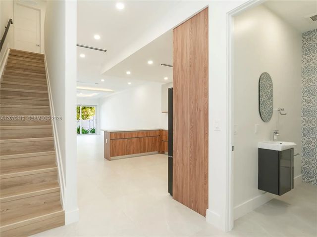 2 of 22 - 1421 Sw 24th Court #3, Fort Lauderdale, FL