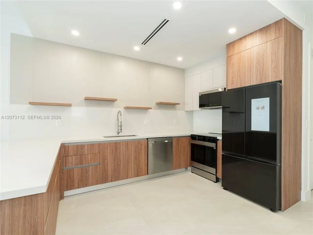 5 of 22 - 1421 Sw 24th Court #3, Fort Lauderdale, FL