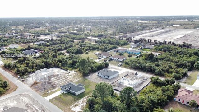 2 of 7 - 728 Cahn Street E, Lehigh Acres, FL