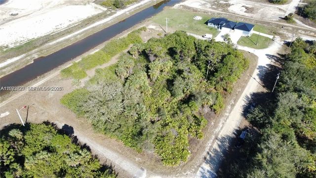 7502 Joan Avenue N, Lehigh Acres