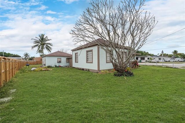 2 of 53 - 145 Nw 6th Avenue, Florida City, FL