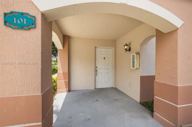 3 of 36 - 2930 Se 12th Road #101-31, Homestead, FL