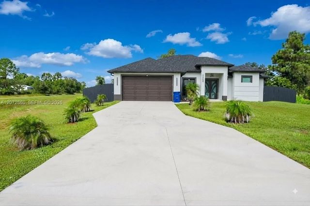 3705 Sunshine Boulevard N, Lehigh Acres