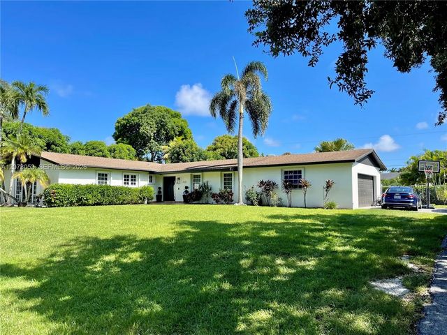 8522 Sw 148th Terrace, Palmetto Bay