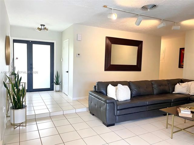 4 of 42 - 8522 Sw 148th Terrace, Palmetto Bay, FL