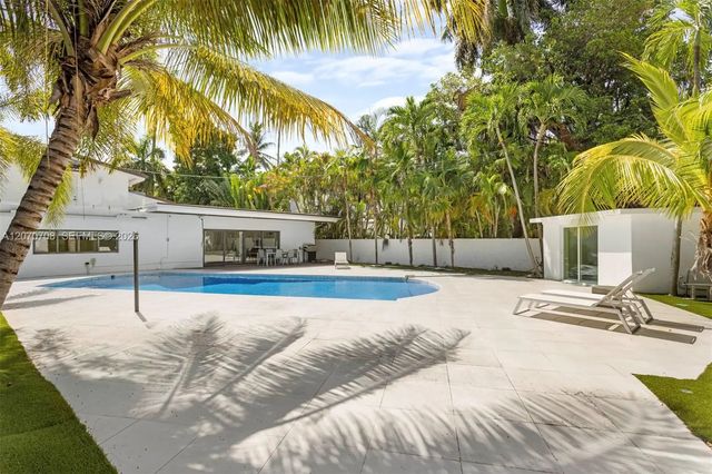 2 of 43 - 2388 Prairie Avenue, Miami Beach, FL