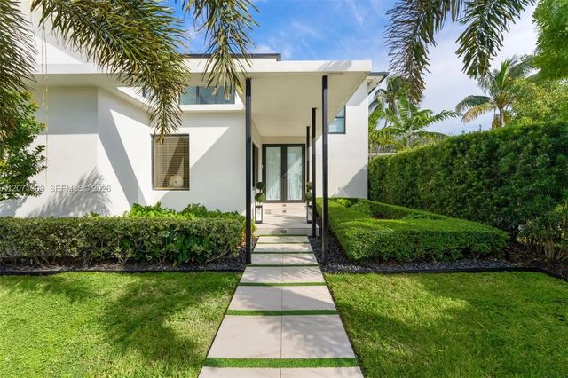 3 of 42 - 795 Lakeview Drive, Miami Beach, FL