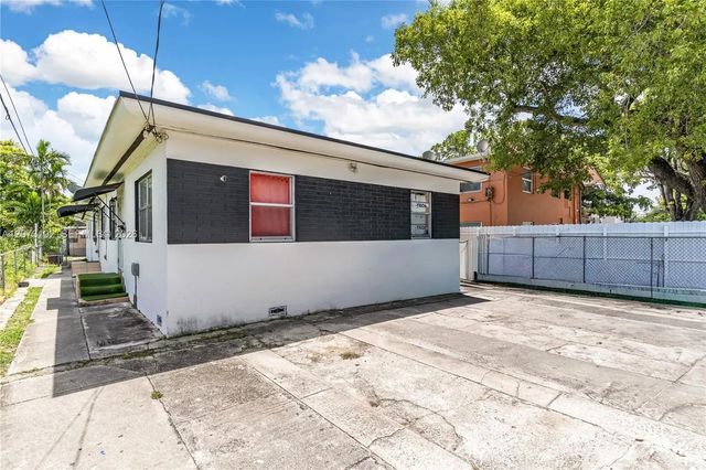 2180 Nw 30th Street, Miami