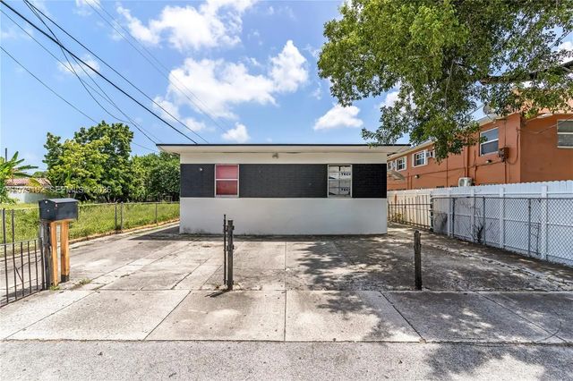 2 of 31 - 2180 Nw 30th Street, Miami, FL