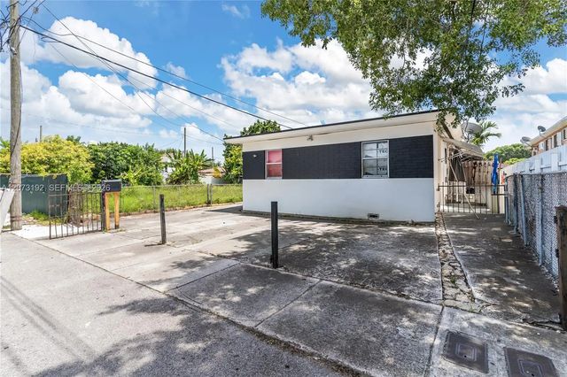 3 of 31 - 2180 Nw 30th Street, Miami, FL