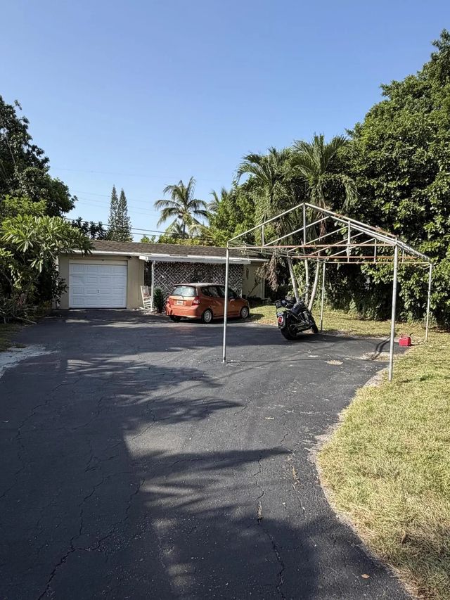 2 of 4 - 2647 Pierce Street, Hollywood, FL